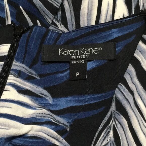 Karen Kane tie front jumpsuit. Runs big. - Picture 7 of 7